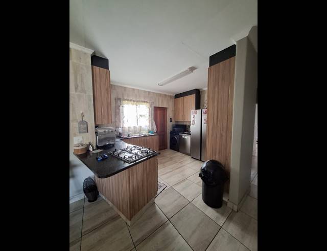 3 BEDROOM HOUSE FOR SALE IN SUNAIR PARK